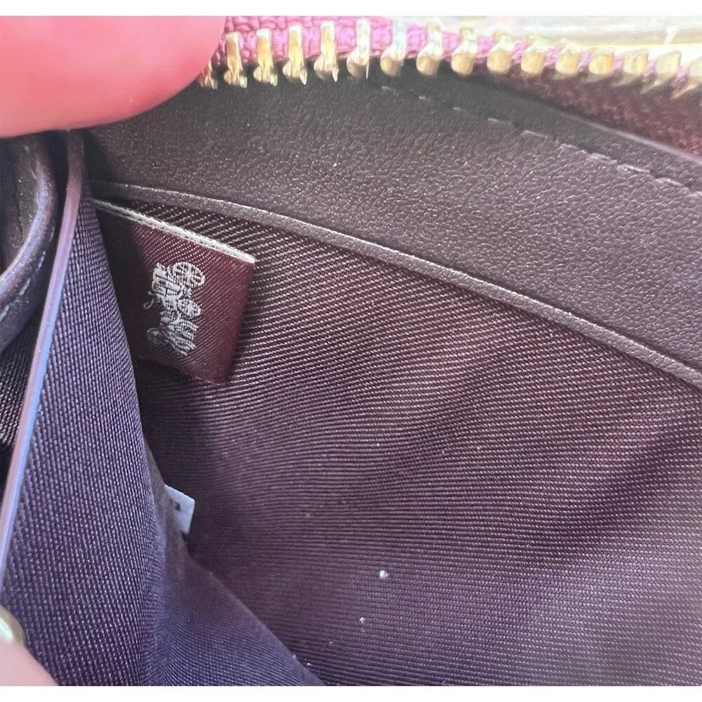Coach wallet color